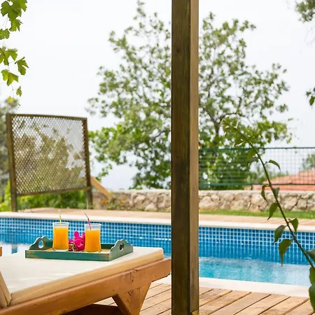 Kleo Hotel