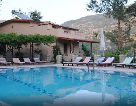 Kleo Hotel
